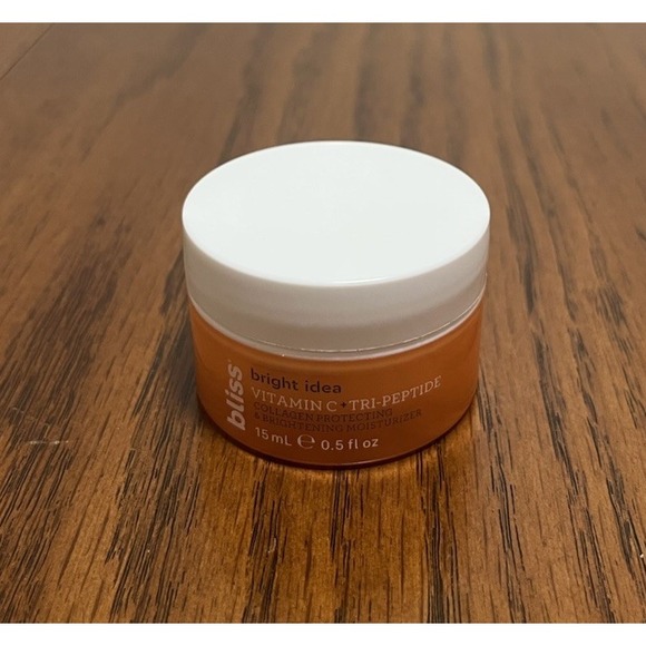 Bliss Bright Idea Vitamin C Tri-Peptide Brightening Moisturizer 0.5 FL Oz Sealed - Picture 1 of 5